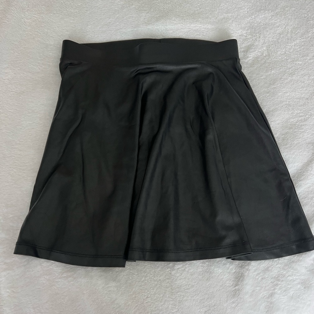 Forever 21 Black Faux Leather Mini Skirt